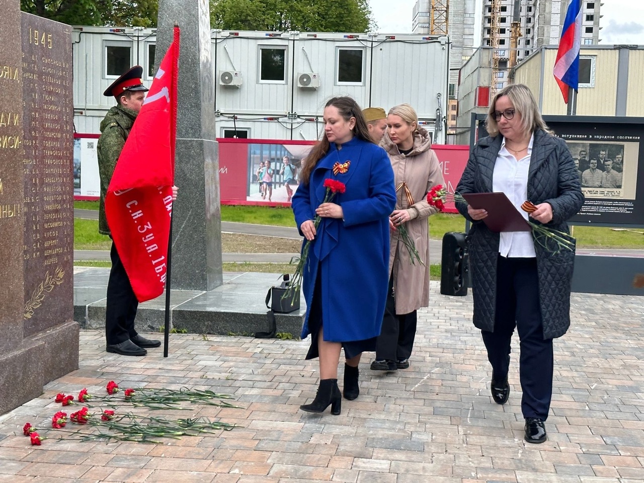 Глава муниципального округа Соколиная гора приняла участие в  мемориально-патронатной акции | Муниципальное дело